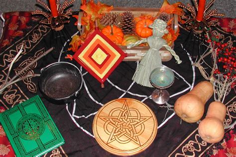 Wiccan Mabon Sabbat Candles and their Symbolism